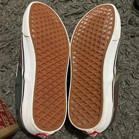 Camo vans NEW - Picture 2 of 6